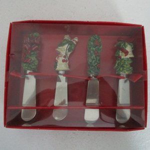 🎁Kohl's set of 4 Christmas Tree spreaders